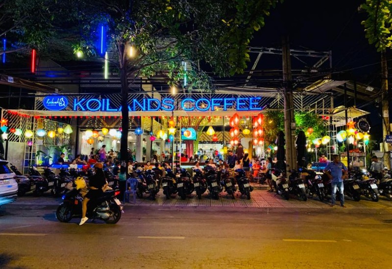 Top 7 quán cafe cá Koi Thủ Đức đẹp nhất – Thoáng mát thoải mái