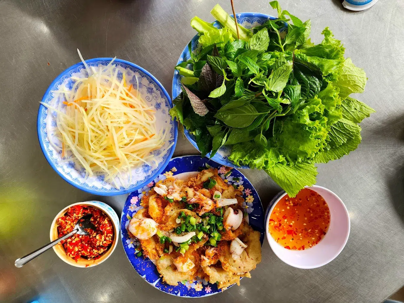 Gợi ý 8 quán bánh căn Vũng Tàu nổi tiếng bạn nên thử
